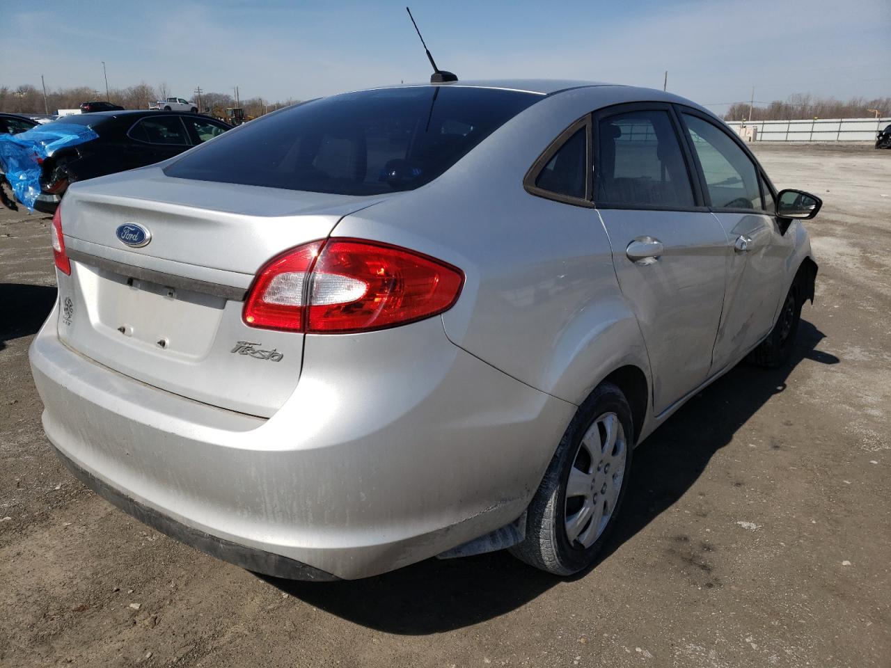 Photo 4 from auction – 2012 FORD FIESTA S with VIN 3FADP4AJ0CM170653