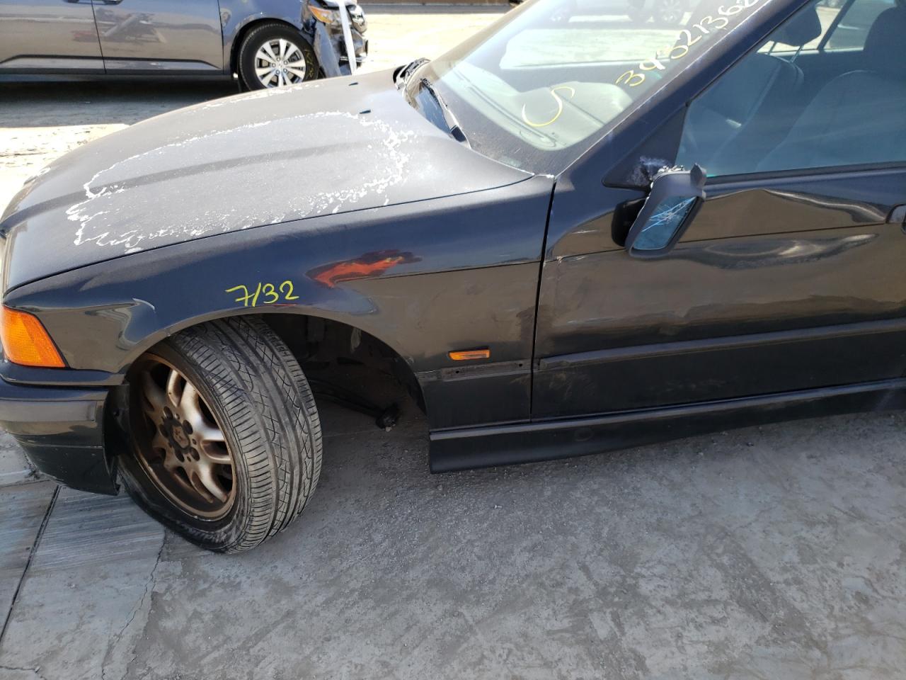 Photo 9 from auction – 1998 BMW 328 I AUTO with VIN WBACD4324WAV56639