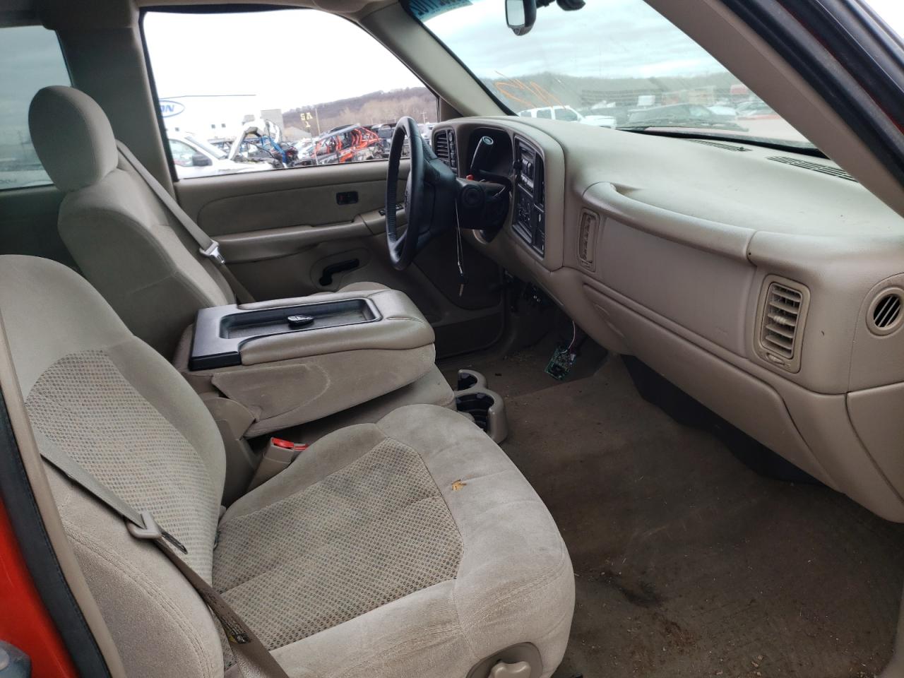 Photo 5 from auction – 2002 CHEVROLET 1500 SILVE with VIN 1GCEK19T82E182474