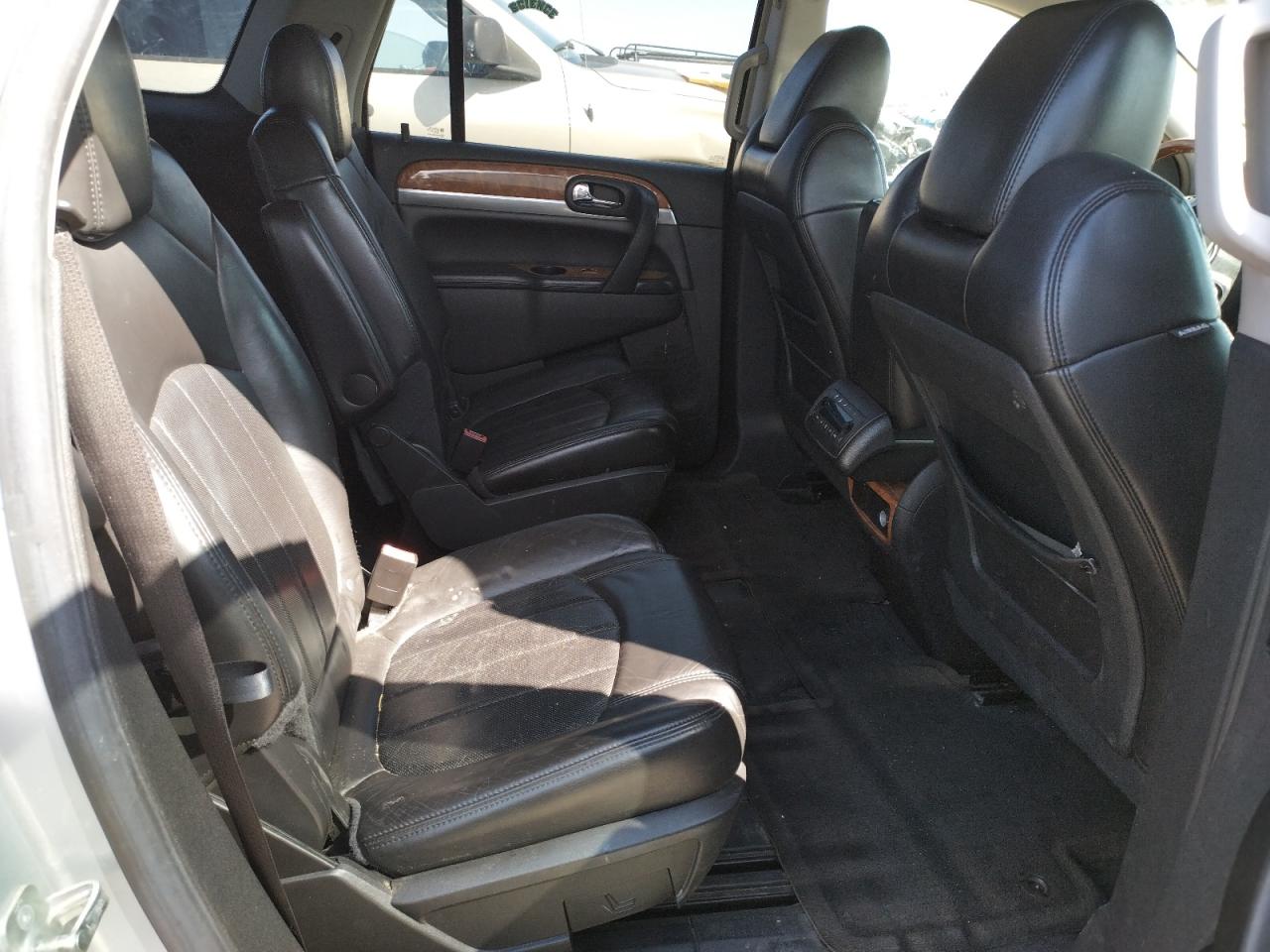 Photo 6 from auction – 2009 BUICK ENCLAVE with VIN 5GAER23D29J155468