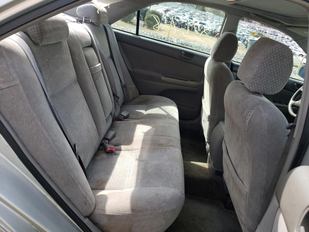 Photo 6 from auction – 2003 TOYOTA CAMRY LE with VIN 4T1BE30K13U749198
