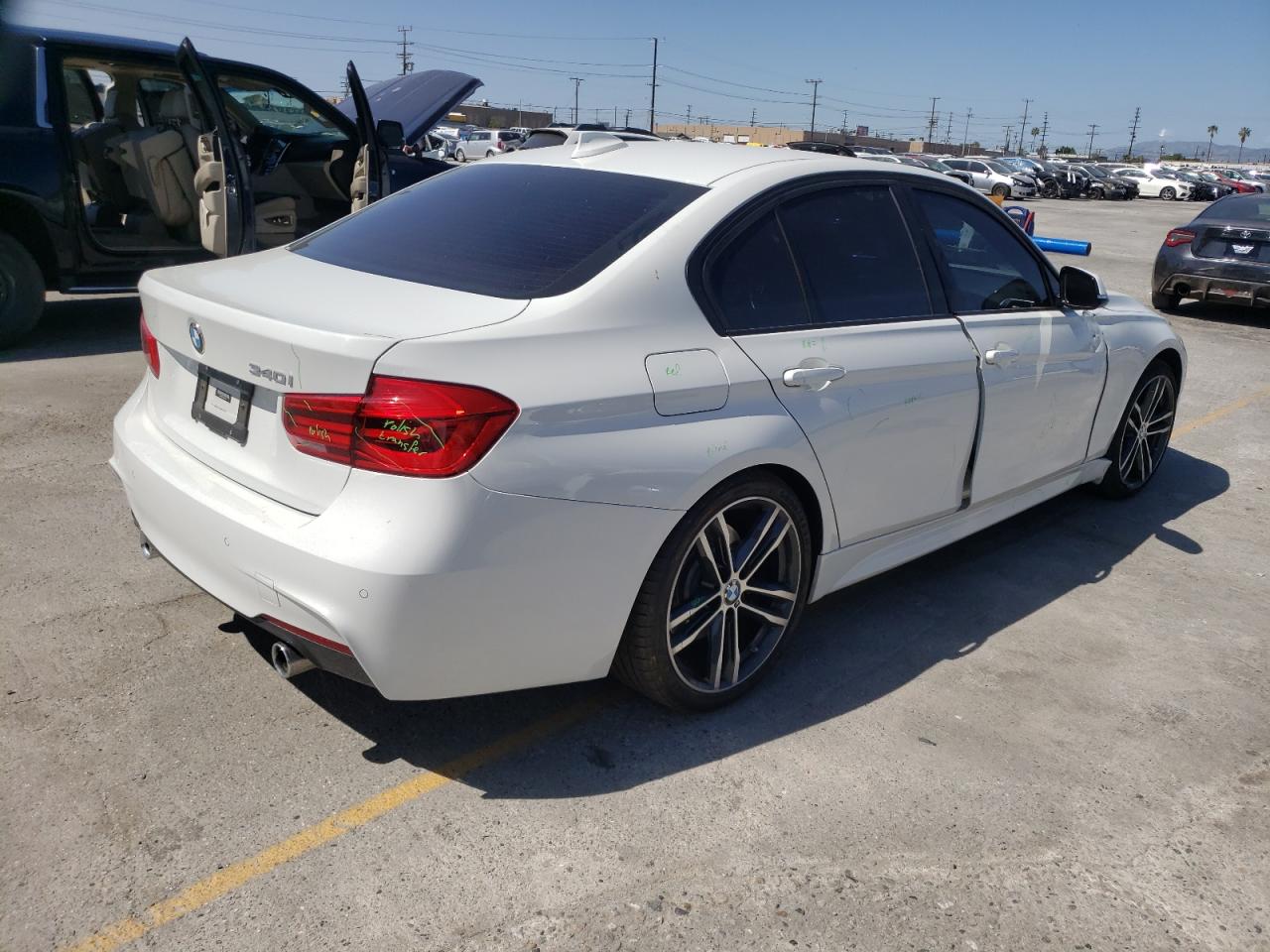 Photo 4 from auction – 2018 BMW 340 I with VIN WBA8B3C51JK843469