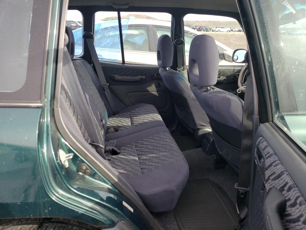 Photo 6 from auction – 1998 TOYOTA RAV4 with VIN JT3HP10V1W0199735