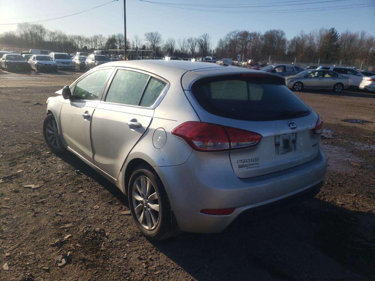 Photo 3 from auction – 2015 KIA FORTE EX with VIN KNAFX5A84F5313701