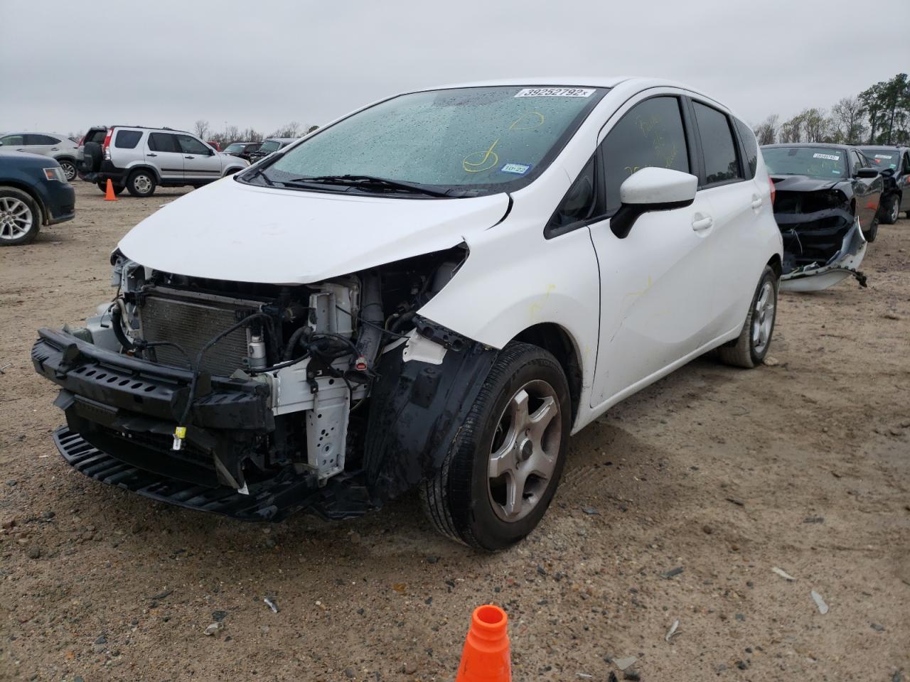 Photo 2 from auction – 2017 NISSAN VERSA NOTE with VIN 3N1CE2CP8HL381018