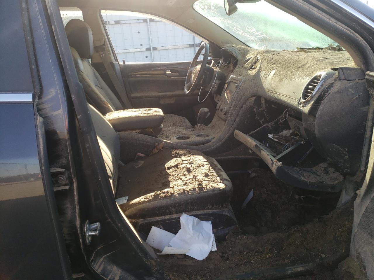 Photo 5 from auction – 2015 BUICK ENCLAVE with VIN 5GAKRBKD9FJ385721