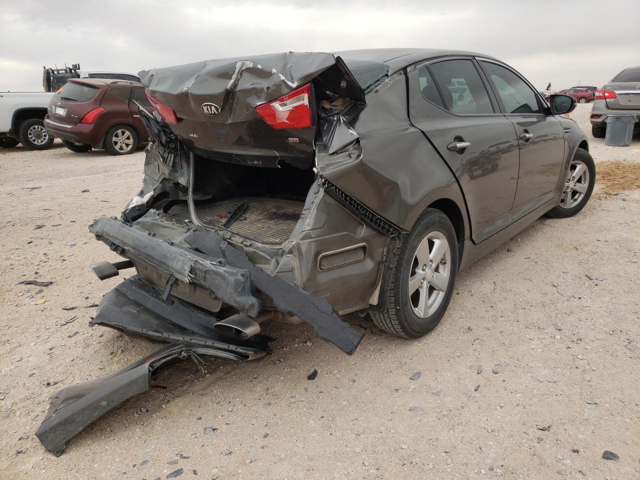 Photo 4 from auction – 2015 KIA OPTIMA LX with VIN 5XXGM4A71FG401876