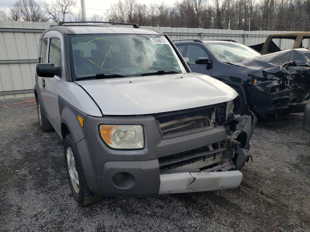 HONDA ELEMENT EX 2003 con VIN 5J6YH28523L022537 - Foto de la subasta