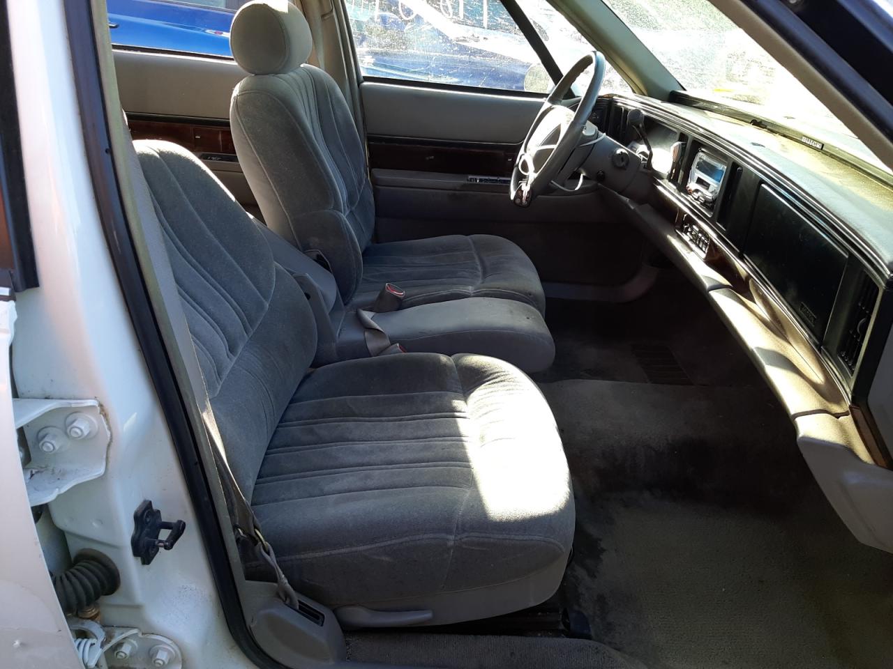 Photo 5 from auction – 1998 BUICK LESABRE CU with VIN 1G4HP52K2WH472460