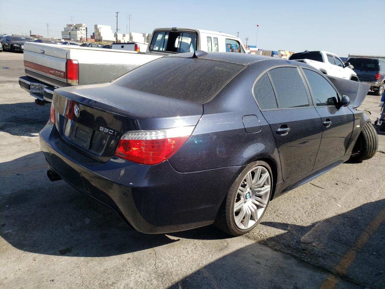 Photo 4 from auction – 2009 BMW 550 I with VIN WBANW53599CT55332