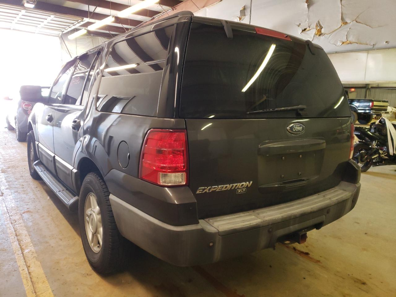 Photo 3 from auction – 2006 FORD EXPEDITION with VIN 1FMPU15556LA11818