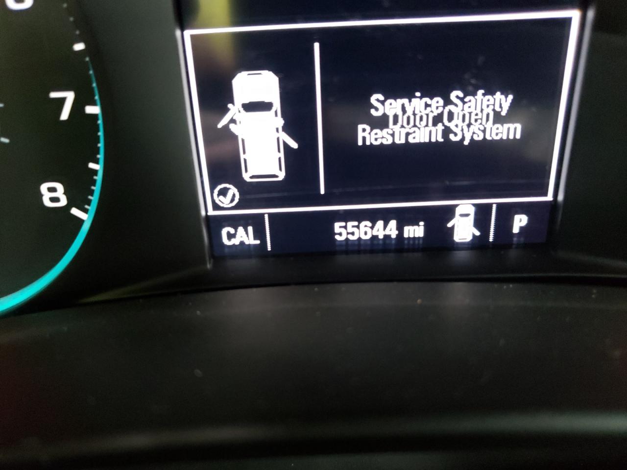 Photo 8 from auction – 2018 CHEVROLET EQUINOX LT with VIN 2GNAXSEV1J6287106
