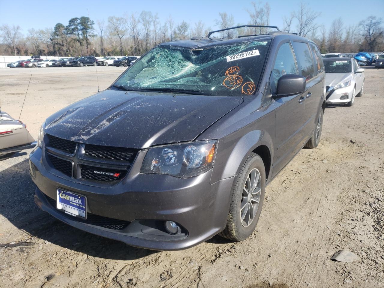 Photo 2 from auction – 2017 DODGE GRAND CARA with VIN 2C4RDGEG9HR691217