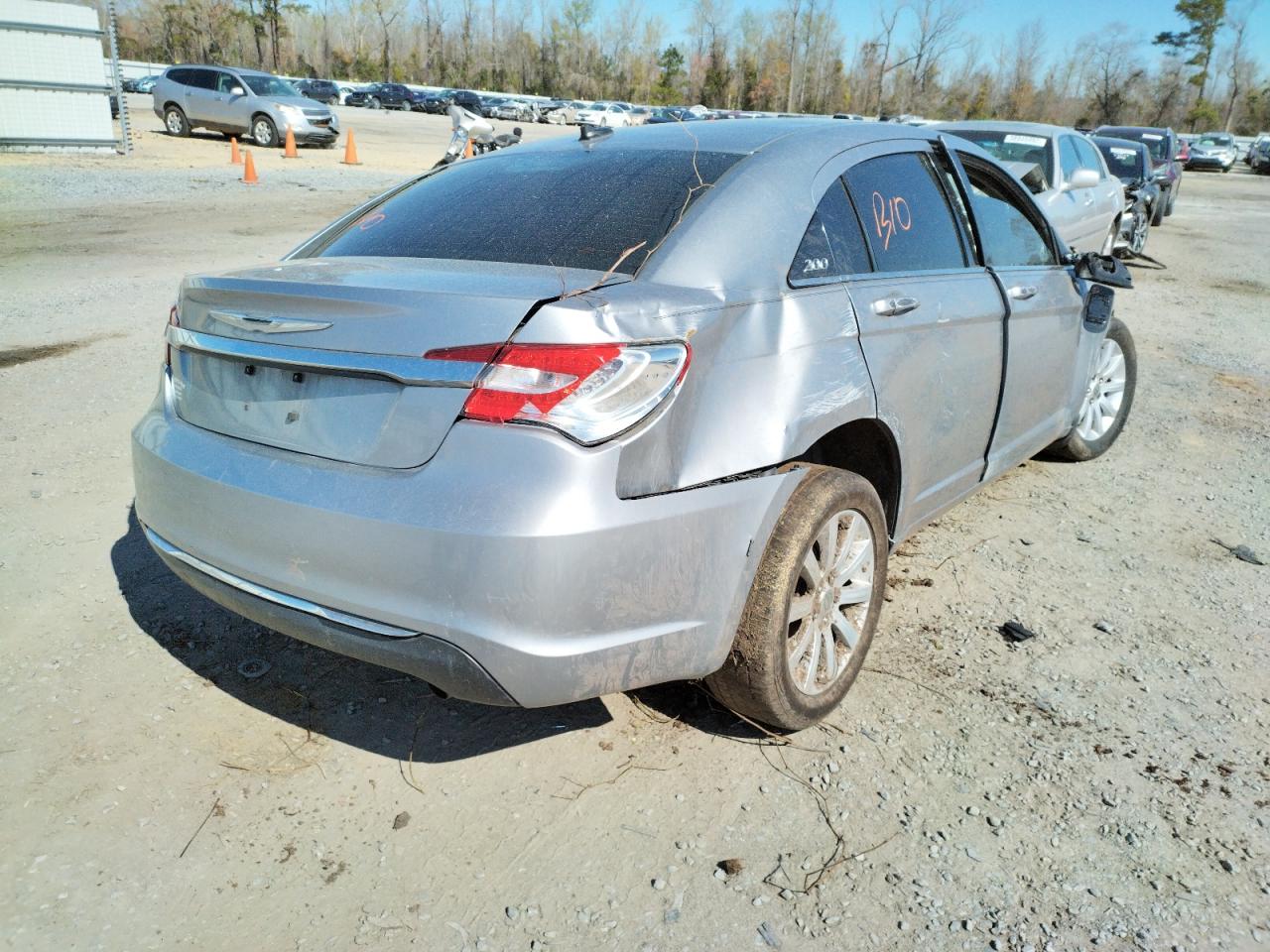Photo 4 from auction – 2013 CHRYSLER 200 TOURIN with VIN 1C3CCBBB1DN571587