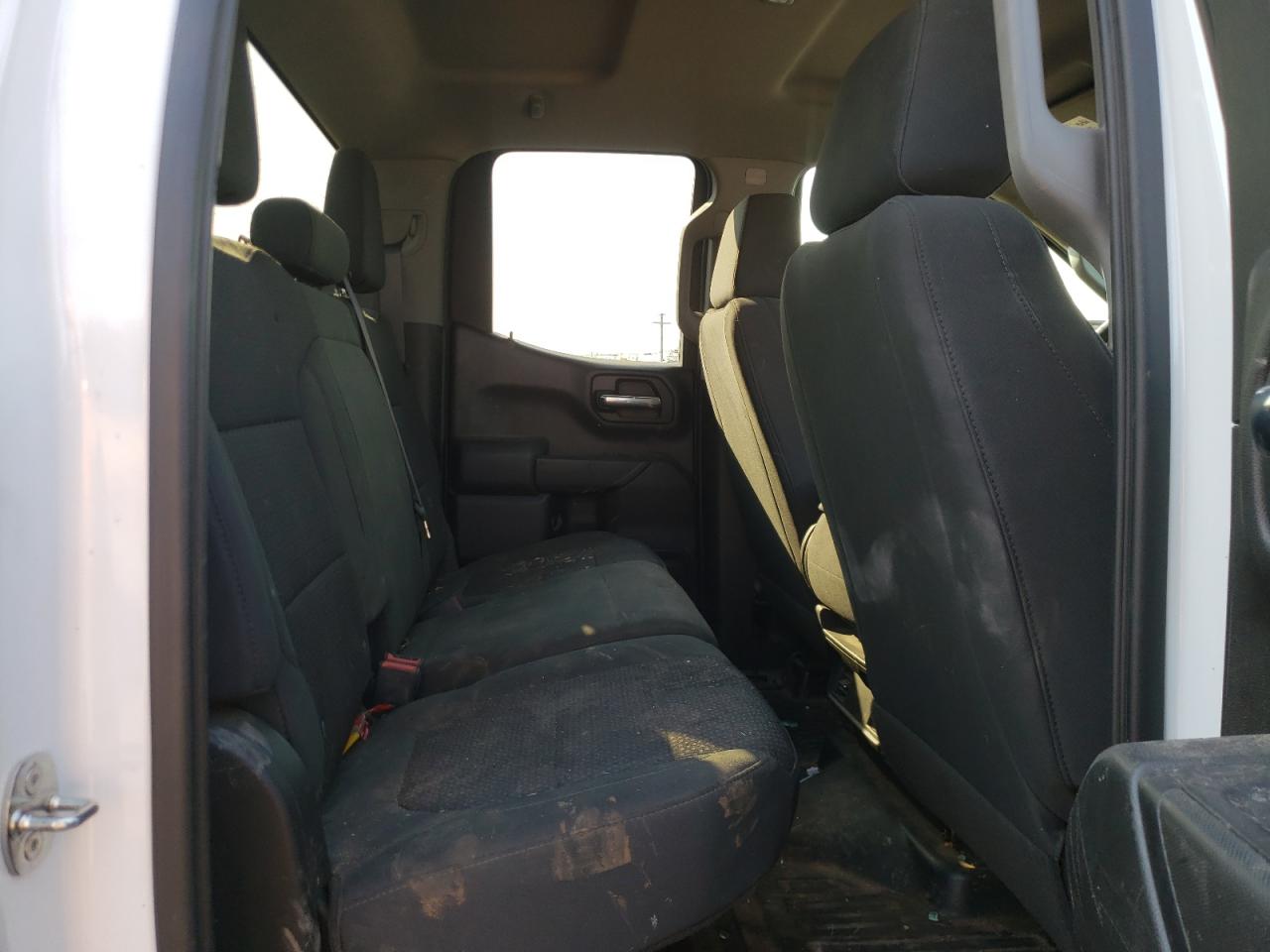 Photo 6 from auction – 2021 CHEVROLET SILVERADO with VIN 1GCRYAEK7MZ103742
