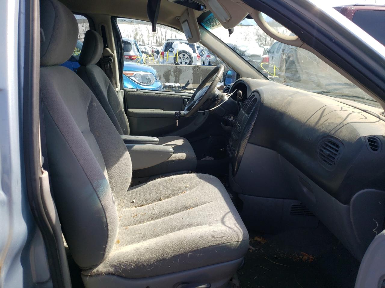 Photo 5 from auction – 2006 DODGE GRAND CARA with VIN 2D4GP44L96R791037