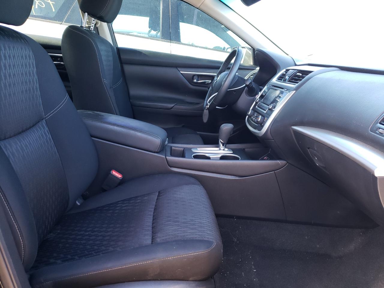 Photo 5 from auction – 2017 NISSAN ALTIMA 2.5 with VIN 1N4AL3AP2HC246301