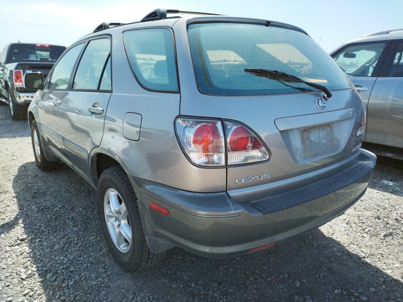 Photo 3 from auction – 2001 LEXUS RX 300 with VIN JTJGF10U410108545