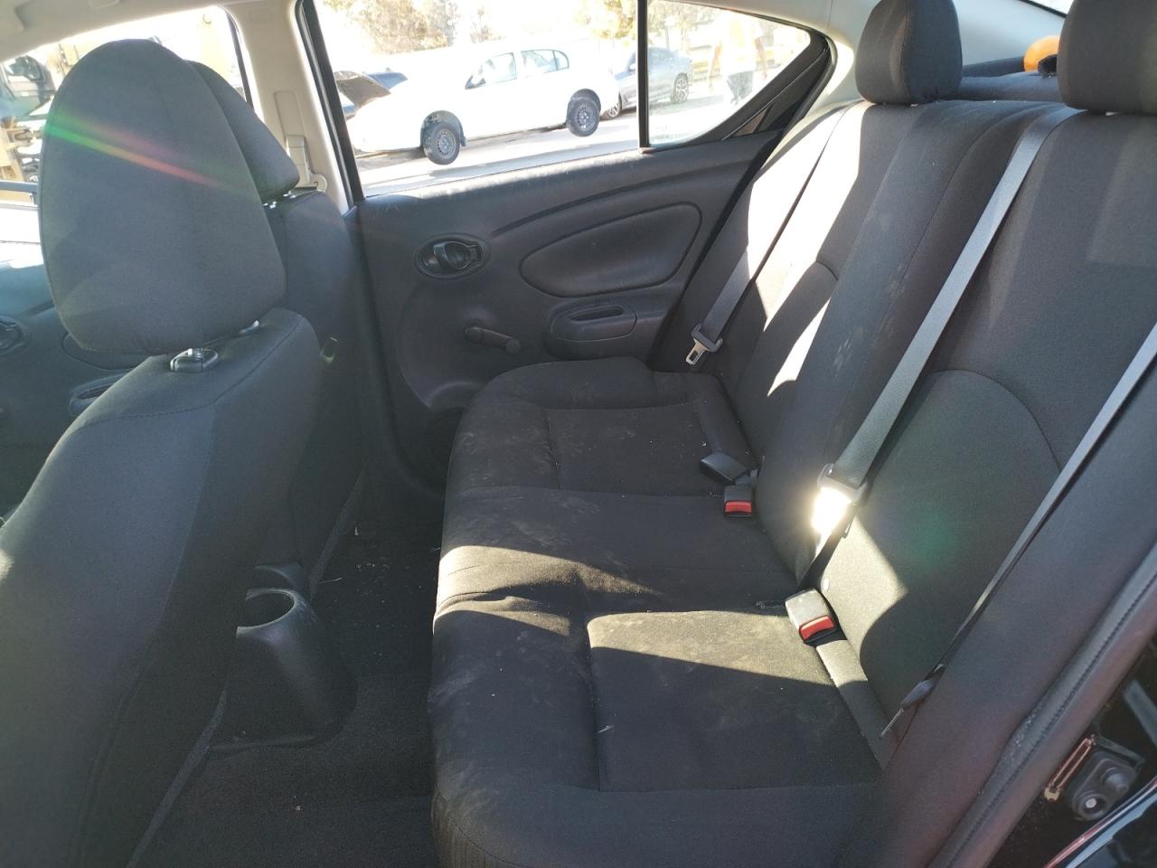 Photo 6 from auction – 2019 NISSAN VERSA S with VIN 3N1CN7AP8KL836084