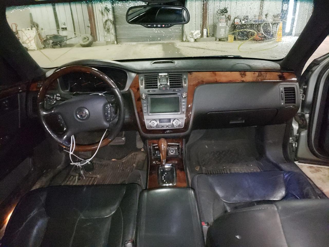 Photo 9 from auction – 2007 CADILLAC DTS with VIN 1G6KD57Y67U118937