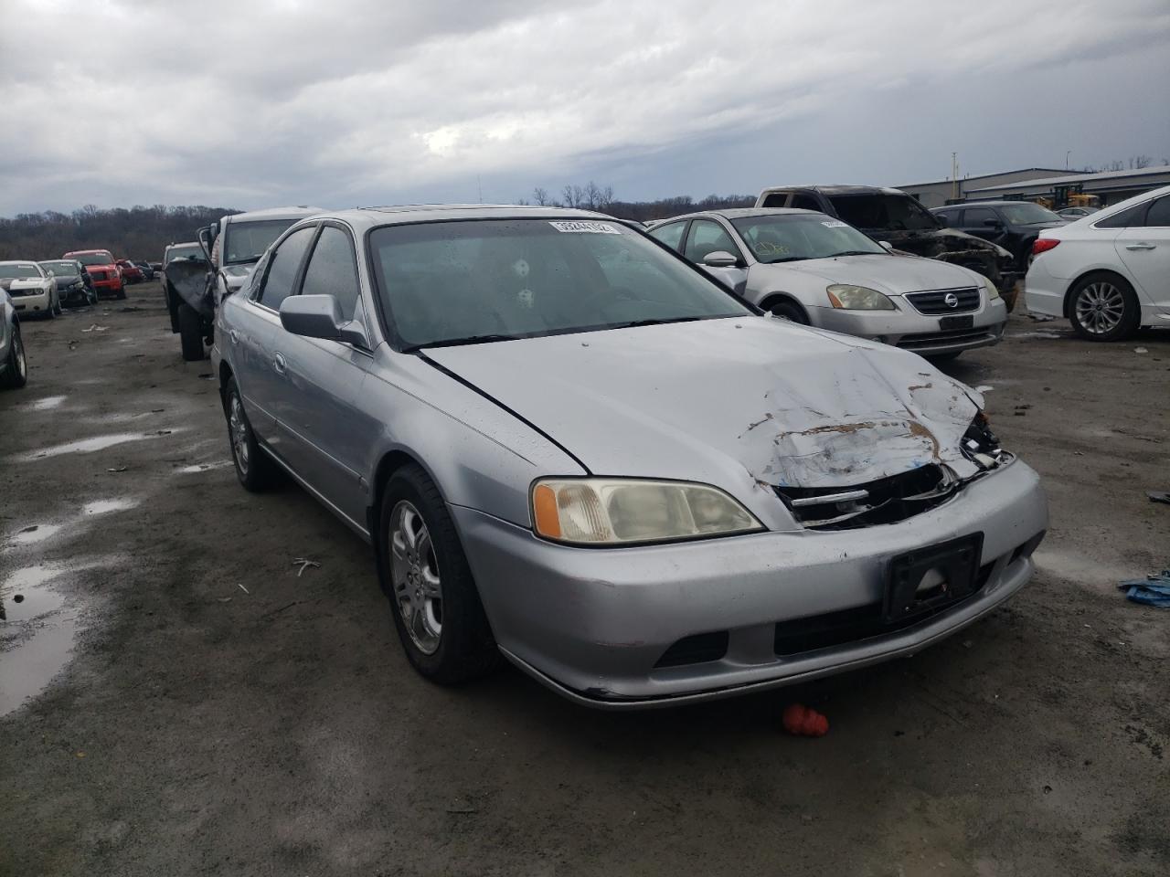 ACURA 3.2TL 1999 with VIN 19UUA5643XA028662 - Photo from auction