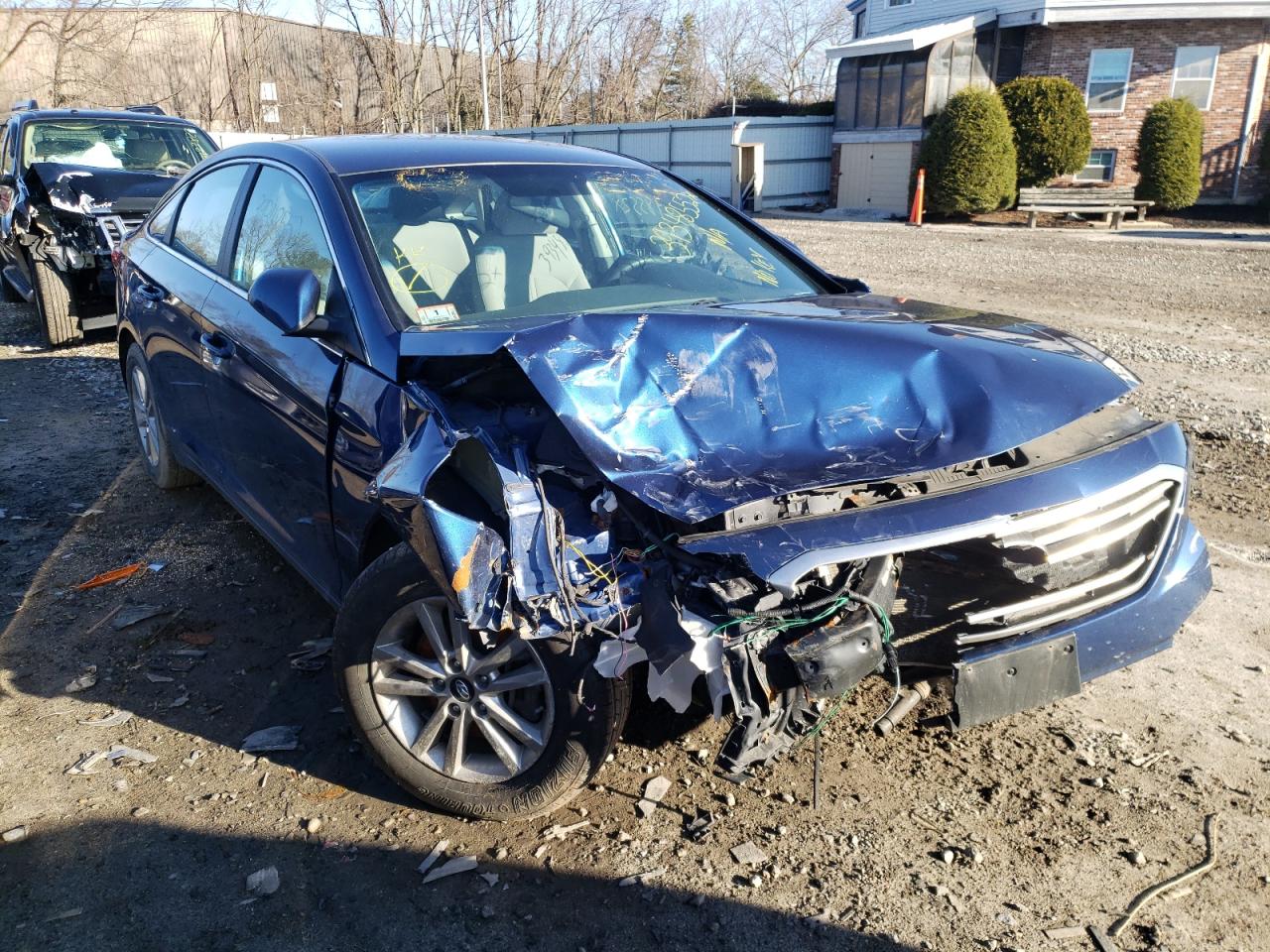 Photo 1 from auction – 2015 HYUNDAI SONATA SE with VIN 5NPE24AF2FH134983