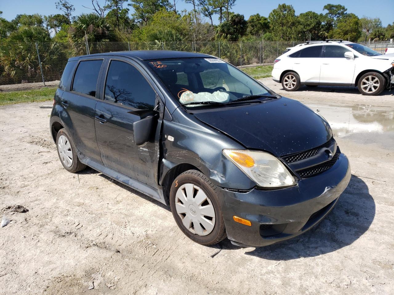 Photo 9 from auction – 2006 TOYOTA SCION XA with VIN JTKKT624860148126