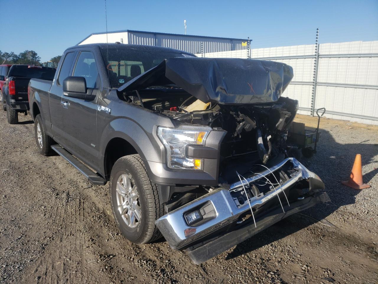 Photo 1 from auction – 2017 FORD F150 SUPER with VIN 1FTEX1EP0HKC76448
