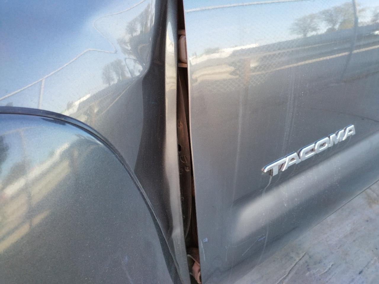 Photo 9 from auction – 2015 TOYOTA TACOMA PRE with VIN 5TFTU4GN8FX065415