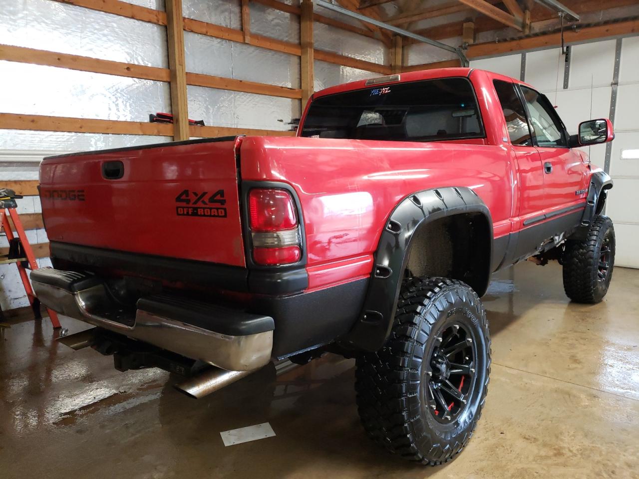 Photo 4 from auction – 2001 DODGE RAM 1500 with VIN 3B7HF13Z21G700102