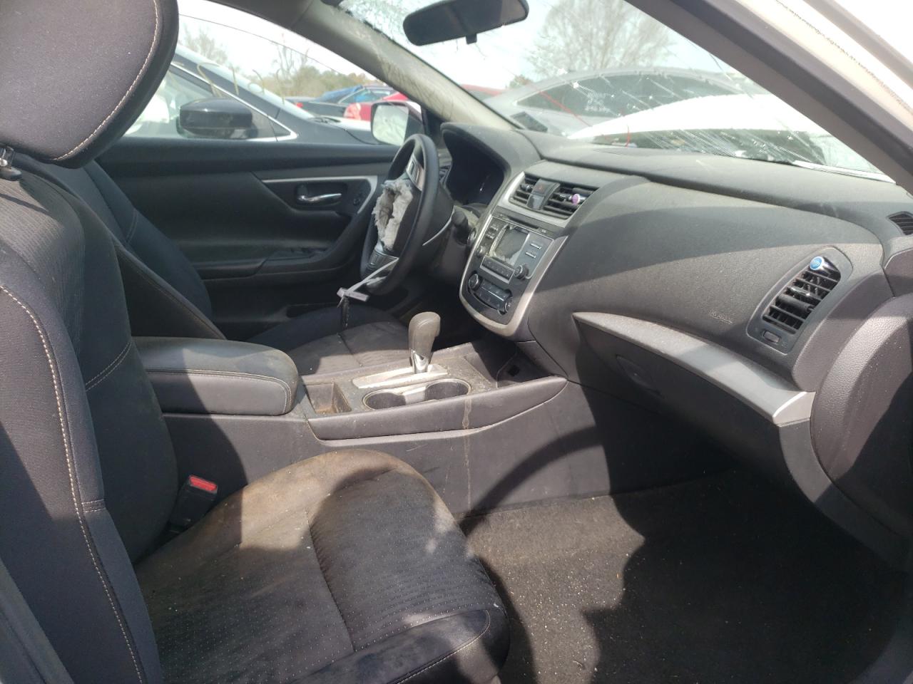 Photo 5 from auction – 2016 NISSAN ALTIMA 2.5 with VIN 1N4AL3AP0GN367105