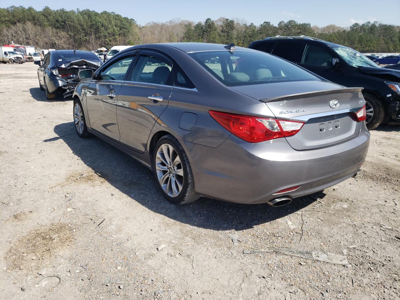 Photo 3 from auction – 2012 HYUNDAI SONATA SE with VIN 5NPEC4AB0CH350434
