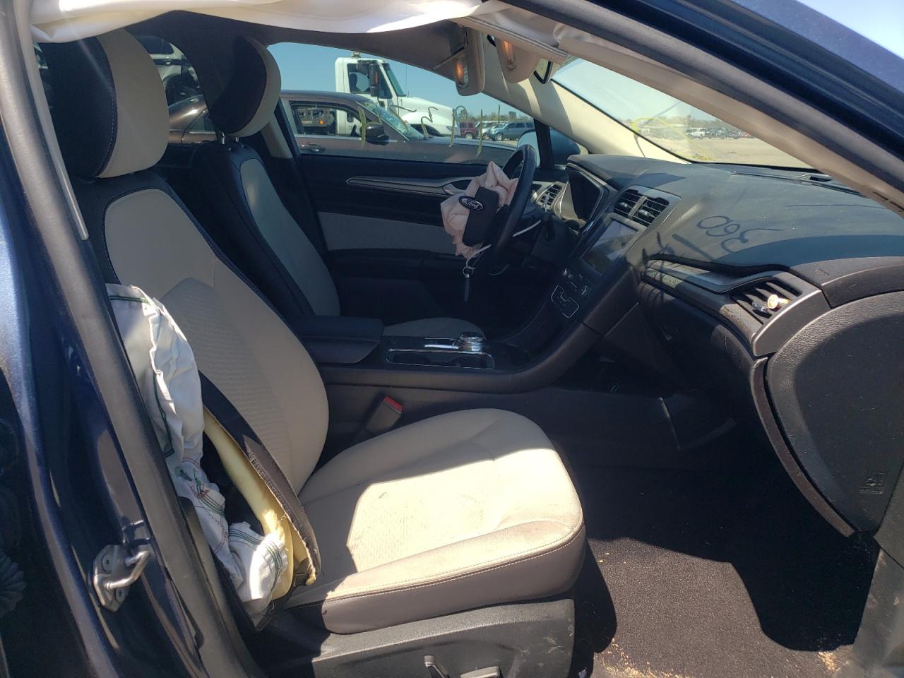 Photo 5 from auction – 2019 FORD FUSION SE with VIN 3FA6P0HD4KR133091