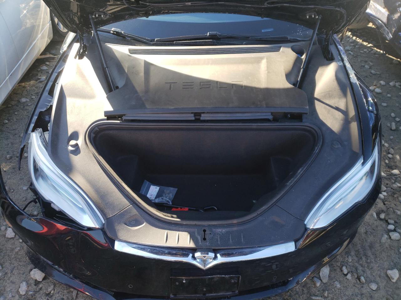Photo 7 from auction – 2018 TESLA MODEL S with VIN 5YJSA1E26JF297817
