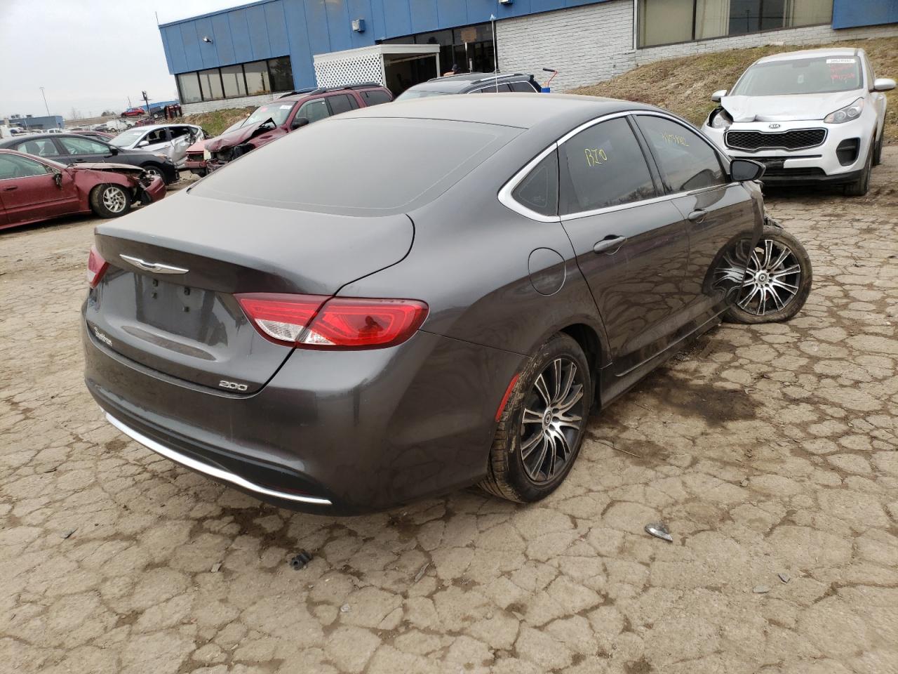 Photo 4 from auction – 2015 CHRYSLER 200 LIMITE with VIN 1C3CCCAB0FN556458
