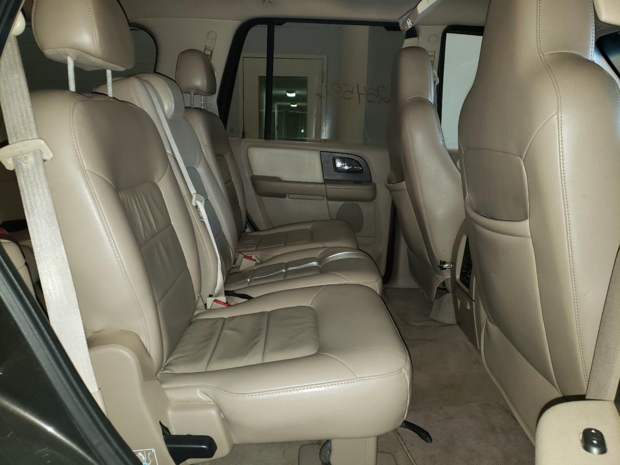 Photo 6 from auction – 2006 FORD EXPEDITION with VIN 1FMPU15556LA11818