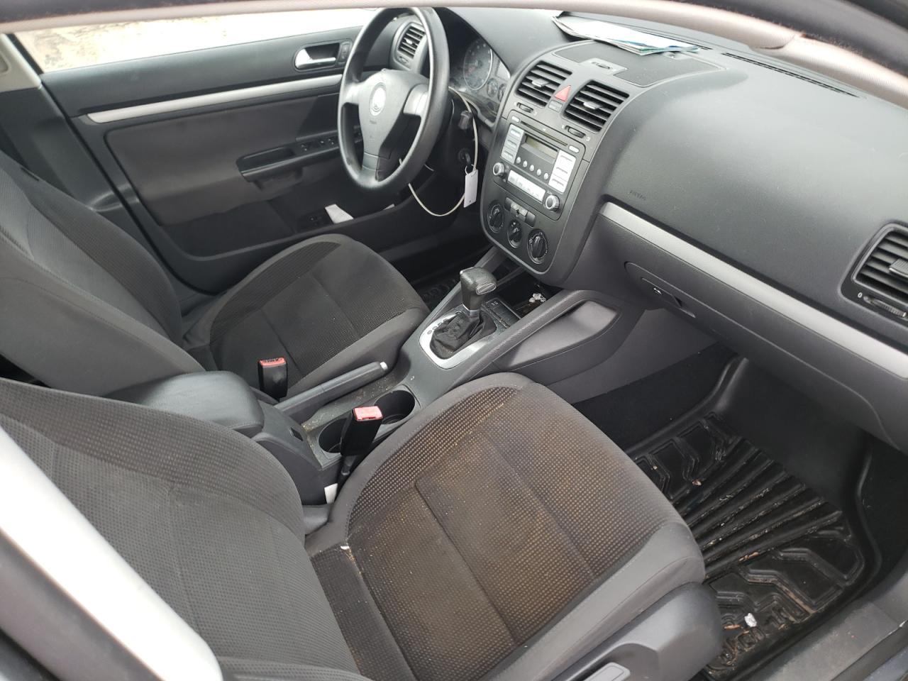 Photo 19 from auction – 2008 VOLKSWAGEN JETTA S with VIN 3VWJM71K48M185256