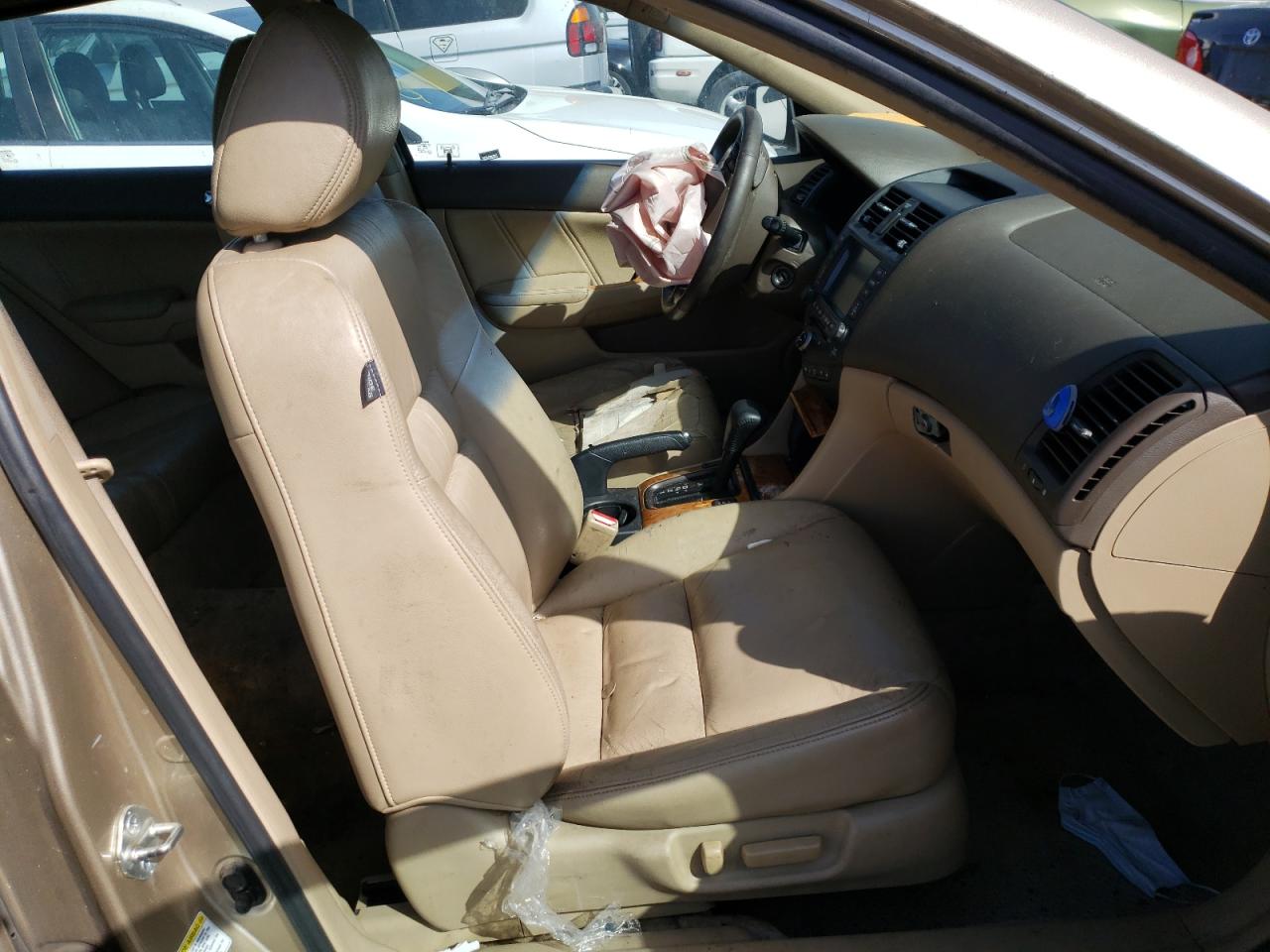 Photo 5 from auction – 2004 HONDA ACCORD EX with VIN 1HGCM66834A040348