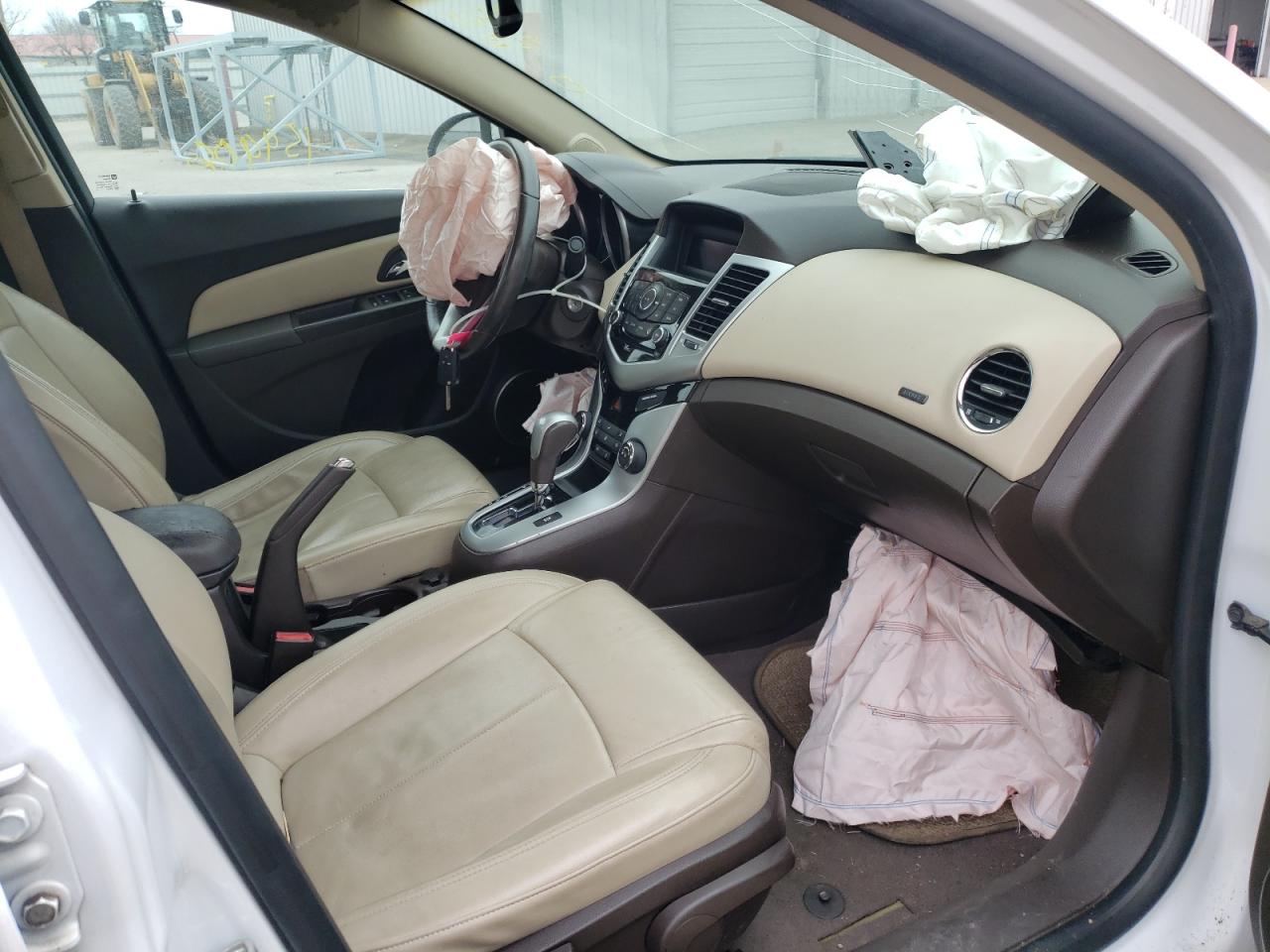 Photo 5 from auction – 2011 CHEVROLET CRUZE LT with VIN 1G1PG5S91B7264804