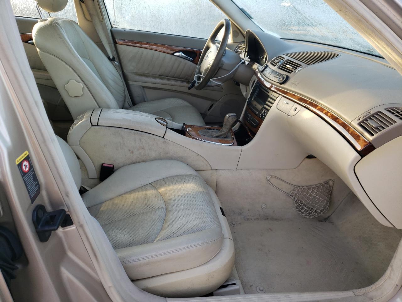 Photo 5 from auction – 2003 MERCEDES-BENZ E 320 with VIN WDBUF65J13A164598