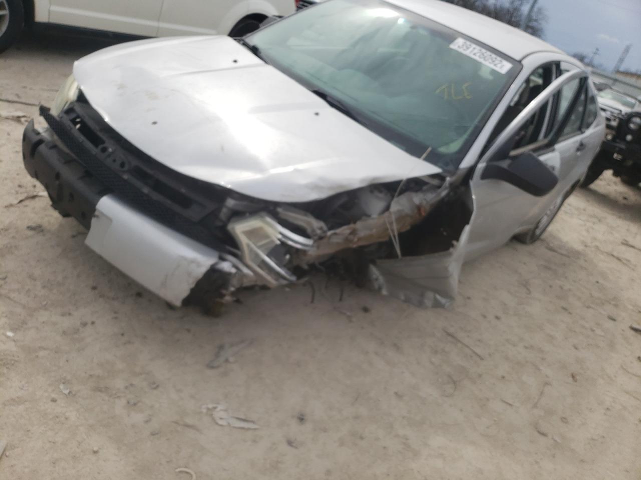 Photo 9 from auction – 2010 FORD FOCUS SE with VIN 1FAHP3FN0AW258672