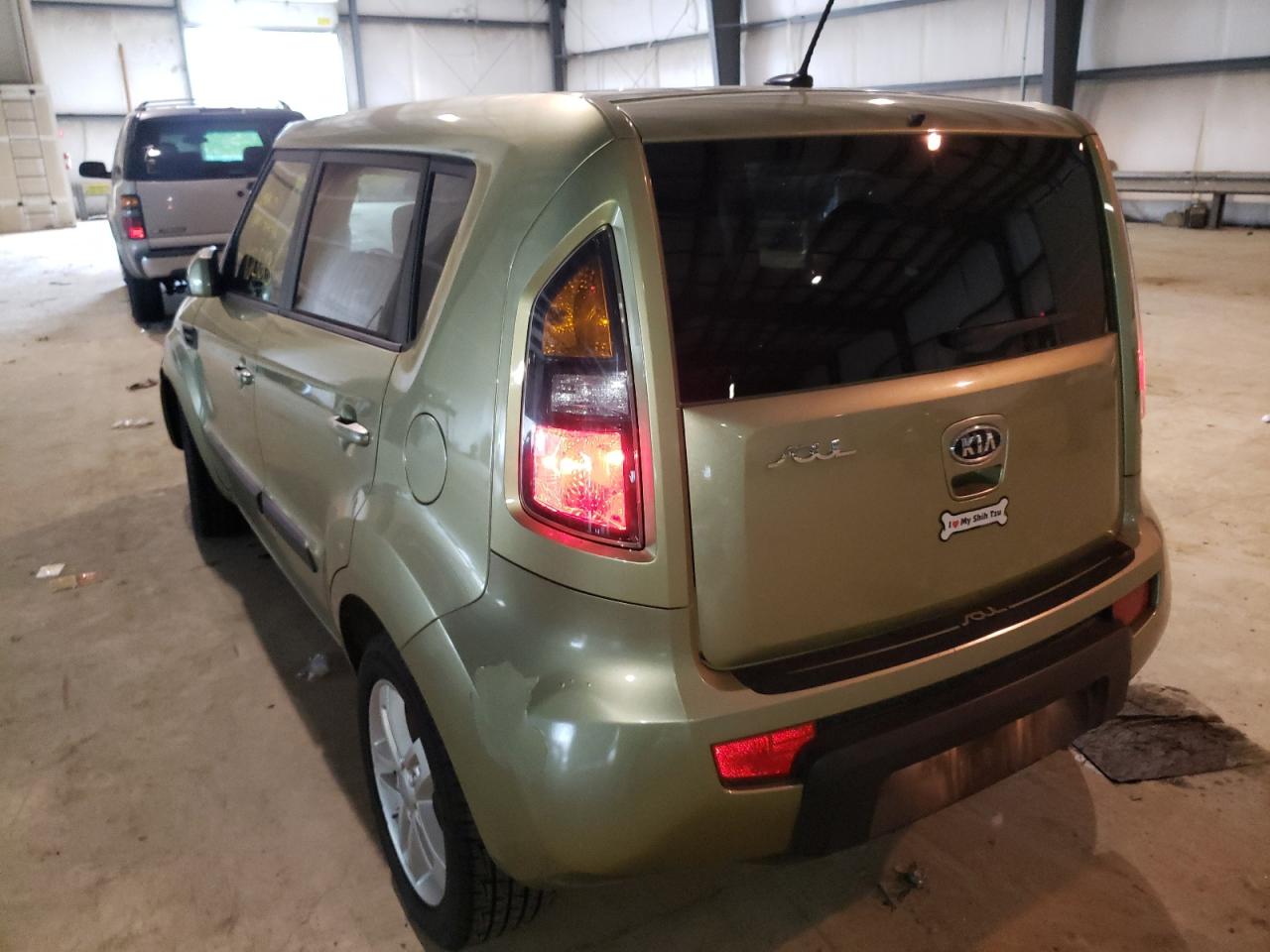 Photo 3 from auction – 2011 KIA SOUL + with VIN KNDJT2A27B7338836