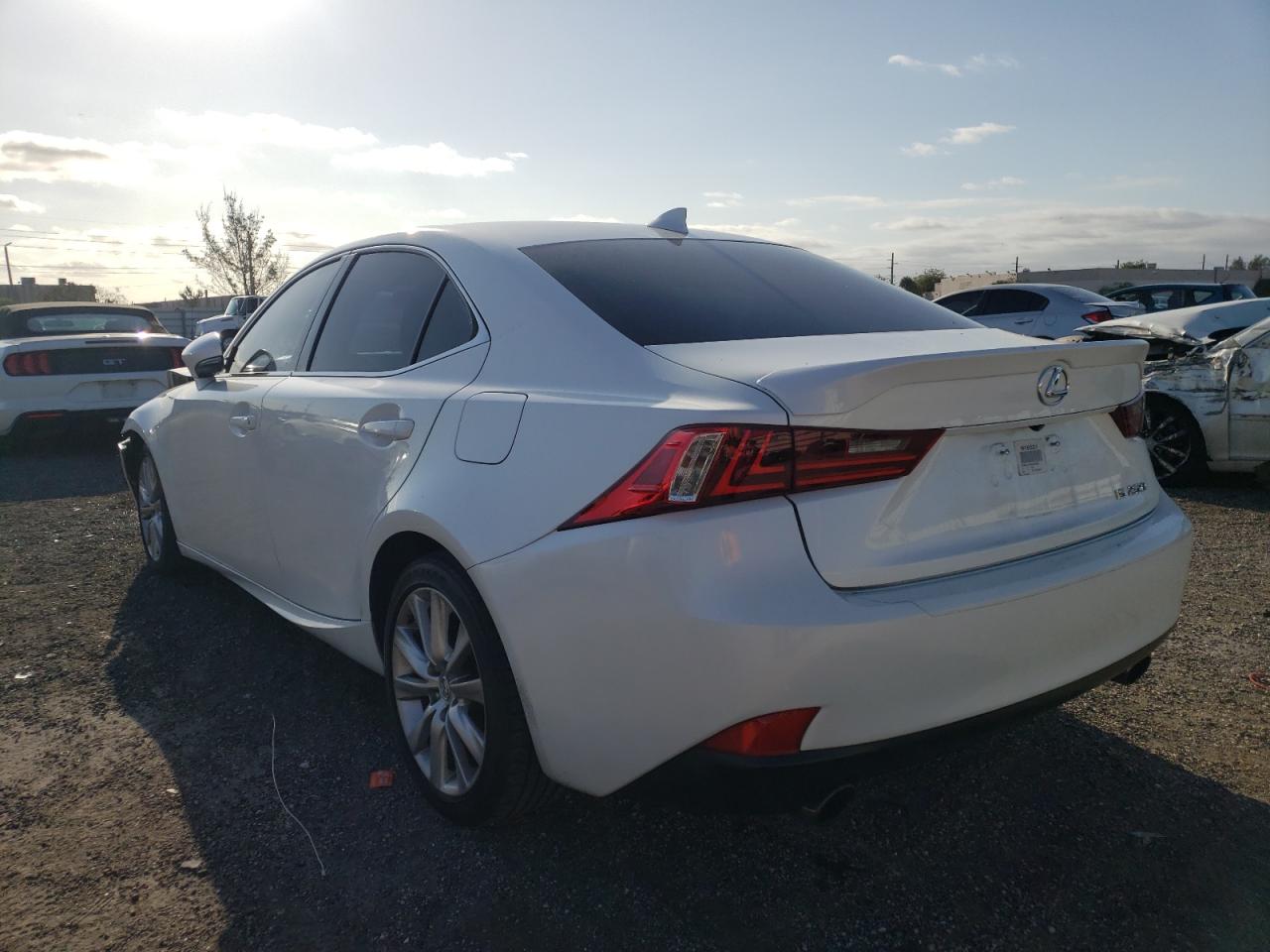 Photo 3 from auction – 2015 LEXUS IS 250 with VIN JTHBF1D28F5059235