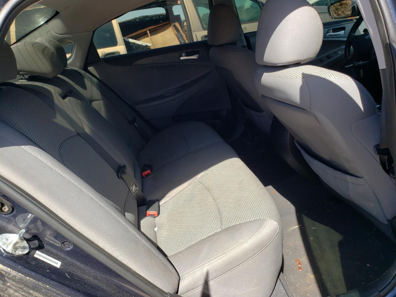 Photo 6 from auction – 2011 HYUNDAI SONATA GLS with VIN 5NPEB4ACXBH125979