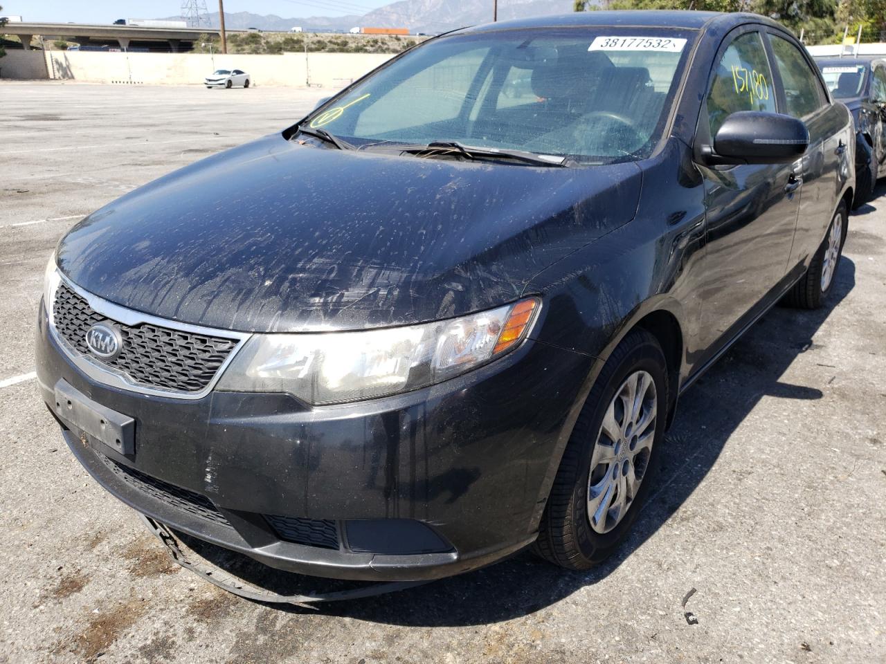 Photo 2 from auction – 2013 KIA FORTE EX with VIN KNAFU4A2XD5720160