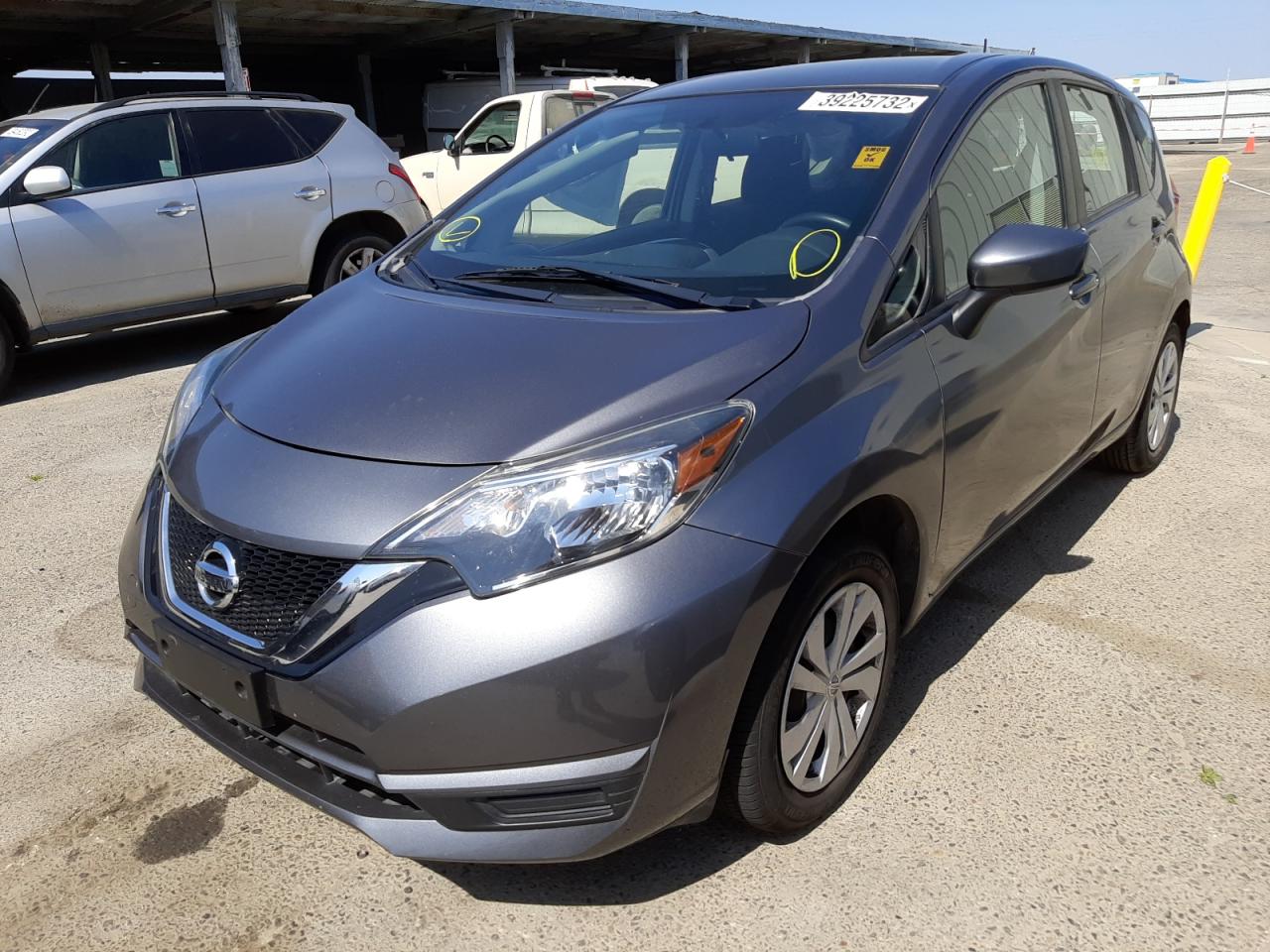 Photo 2 from auction – 2017 NISSAN VERSA NOTE with VIN 3N1CE2CP1HL367896