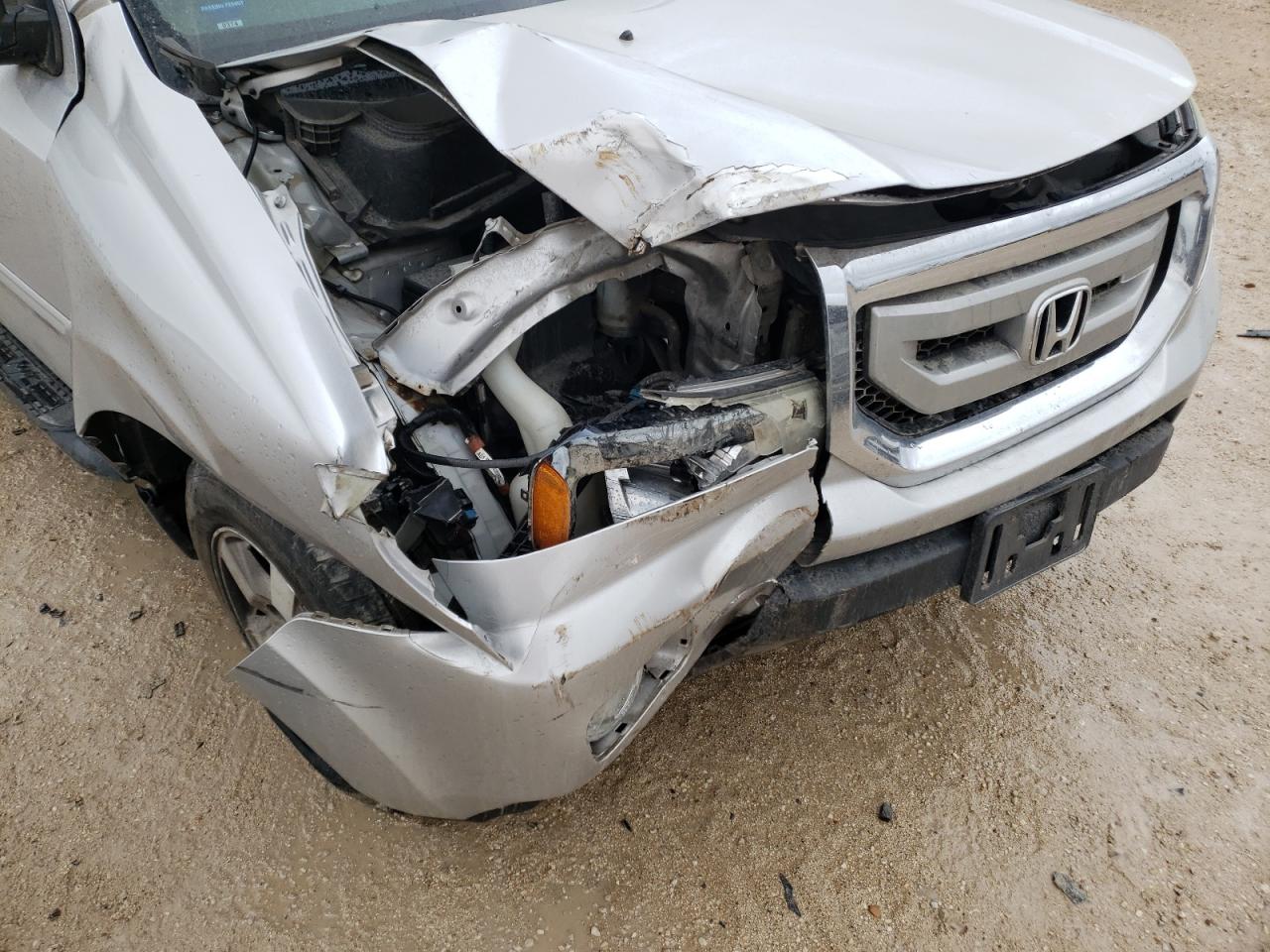 Photo 9 from auction – 2011 HONDA PILOT EX with VIN 5FNYF4H40BB101155