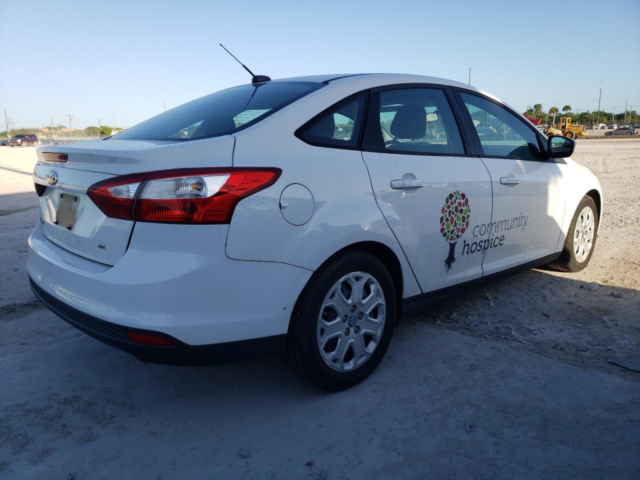 Photo 4 from auction – 2012 FORD FOCUS SE with VIN 1FAHP3F28CL231732