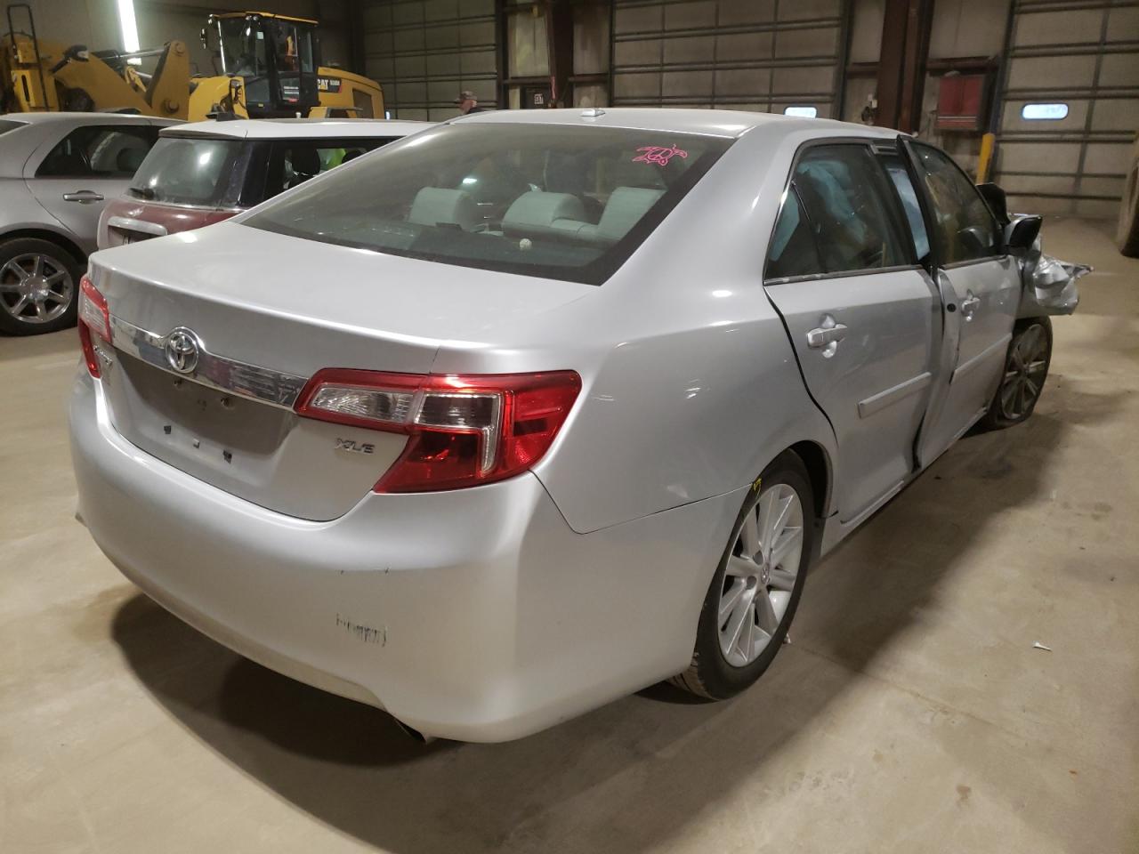 Photo 4 from auction – 2013 TOYOTA CAMRY L with VIN 4T1BF1FK0DU719460