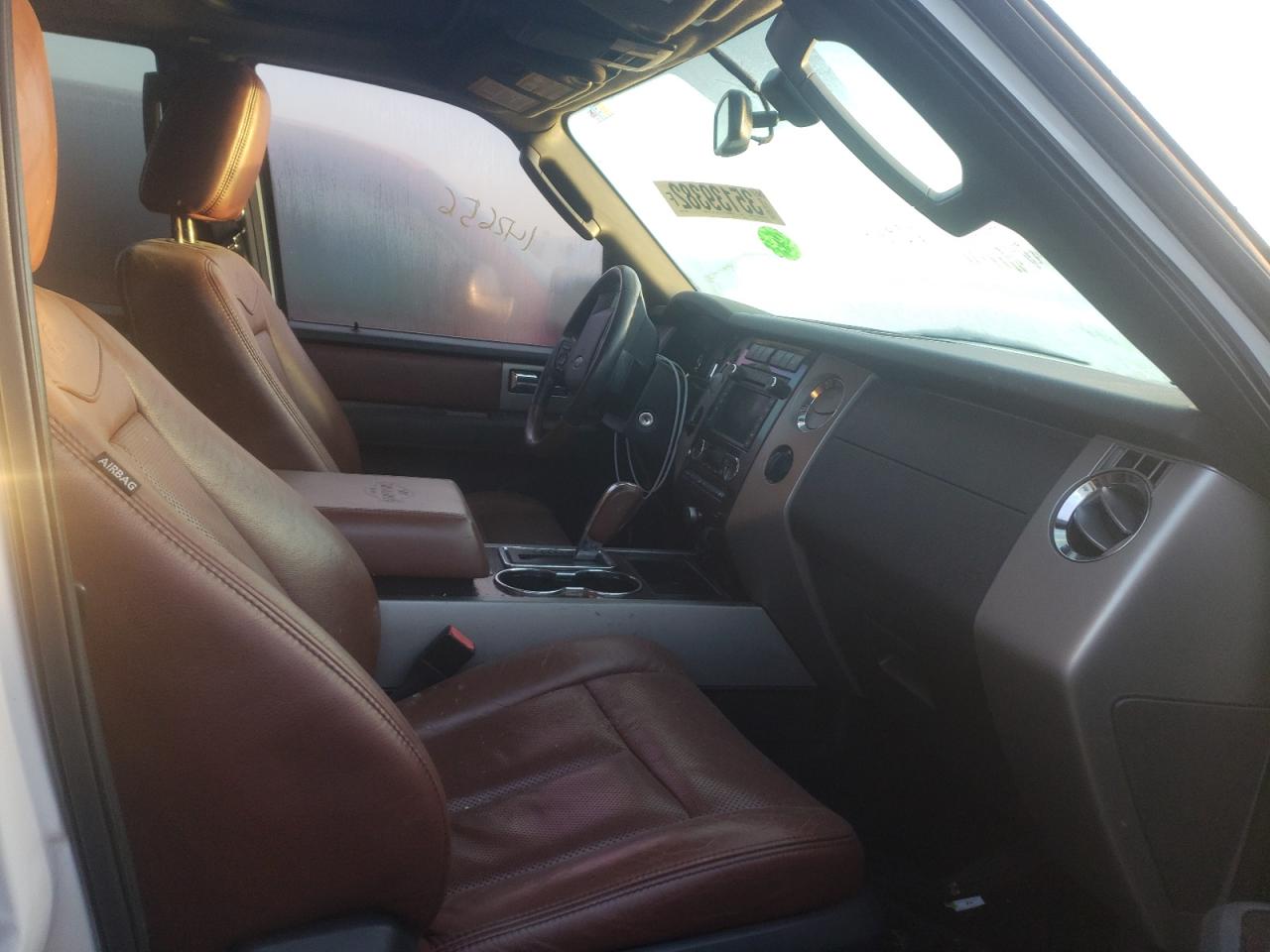 Photo 5 from auction – 2014 FORD EXPEDITION with VIN 1FMJK1H53EEF16282
